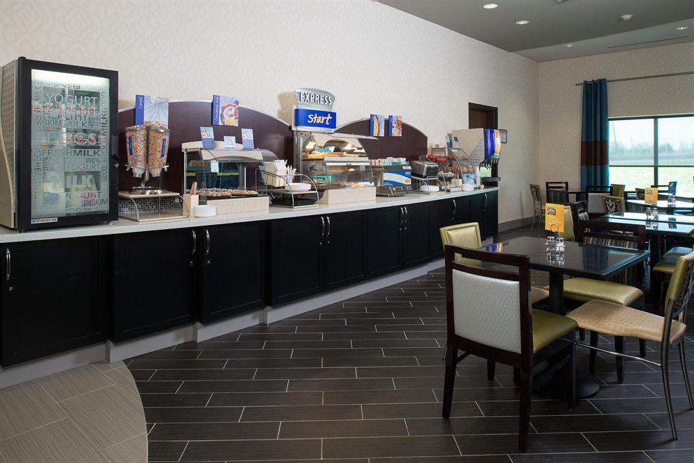 Holiday Inn Express & Suites Kansas City Airport By Ihg Étterem fotó