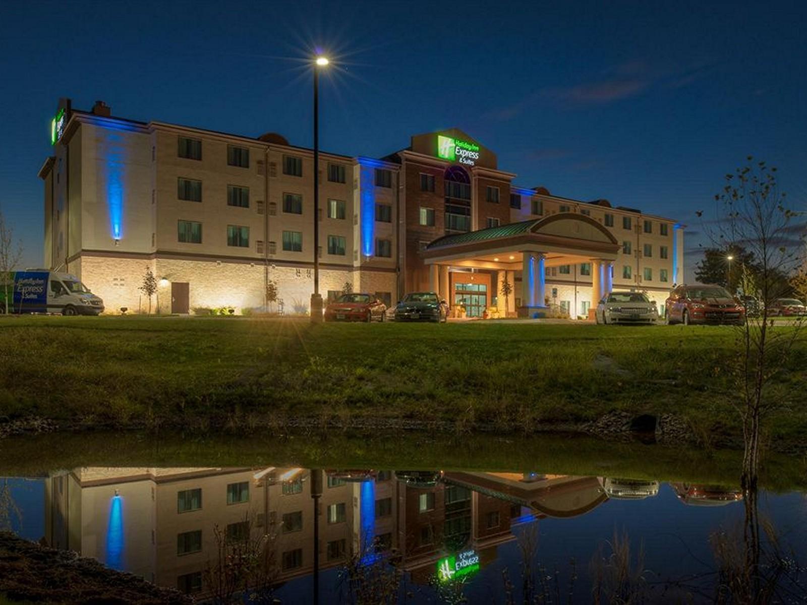Holiday Inn Express & Suites Kansas City Airport By Ihg Kültér fotó