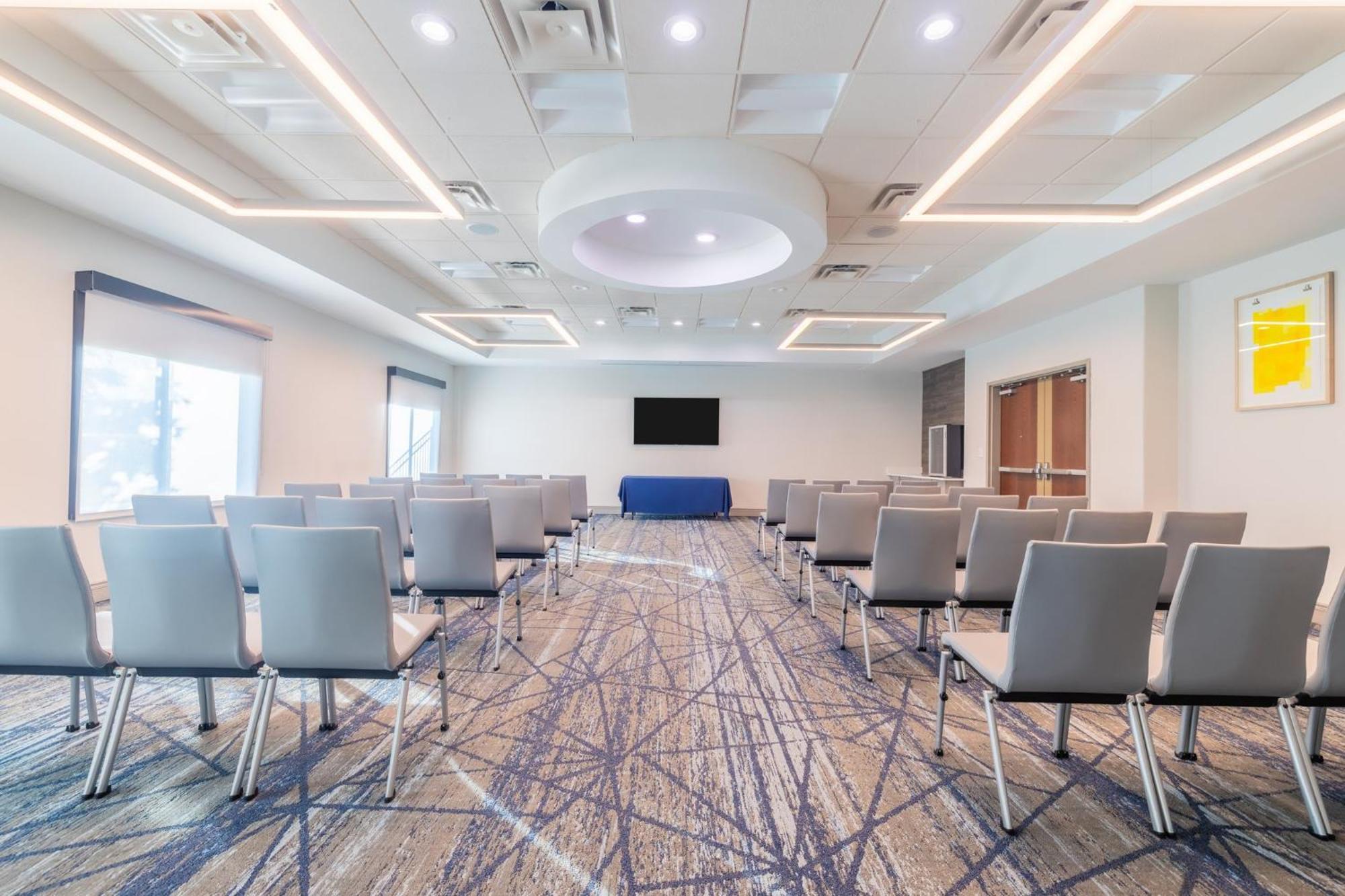 Holiday Inn Express & Suites Kansas City Airport By Ihg Kültér fotó