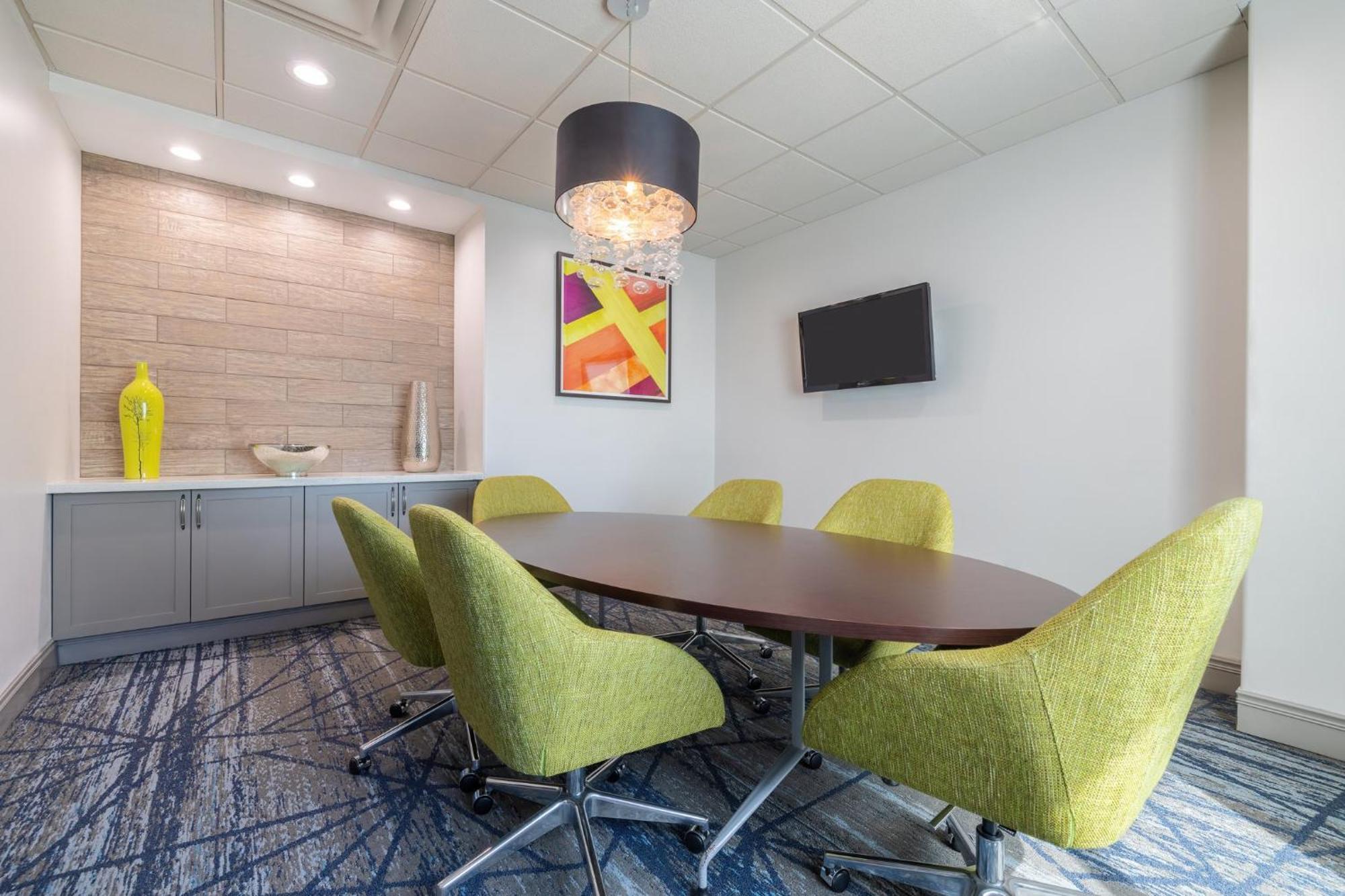 Holiday Inn Express & Suites Kansas City Airport By Ihg Kültér fotó