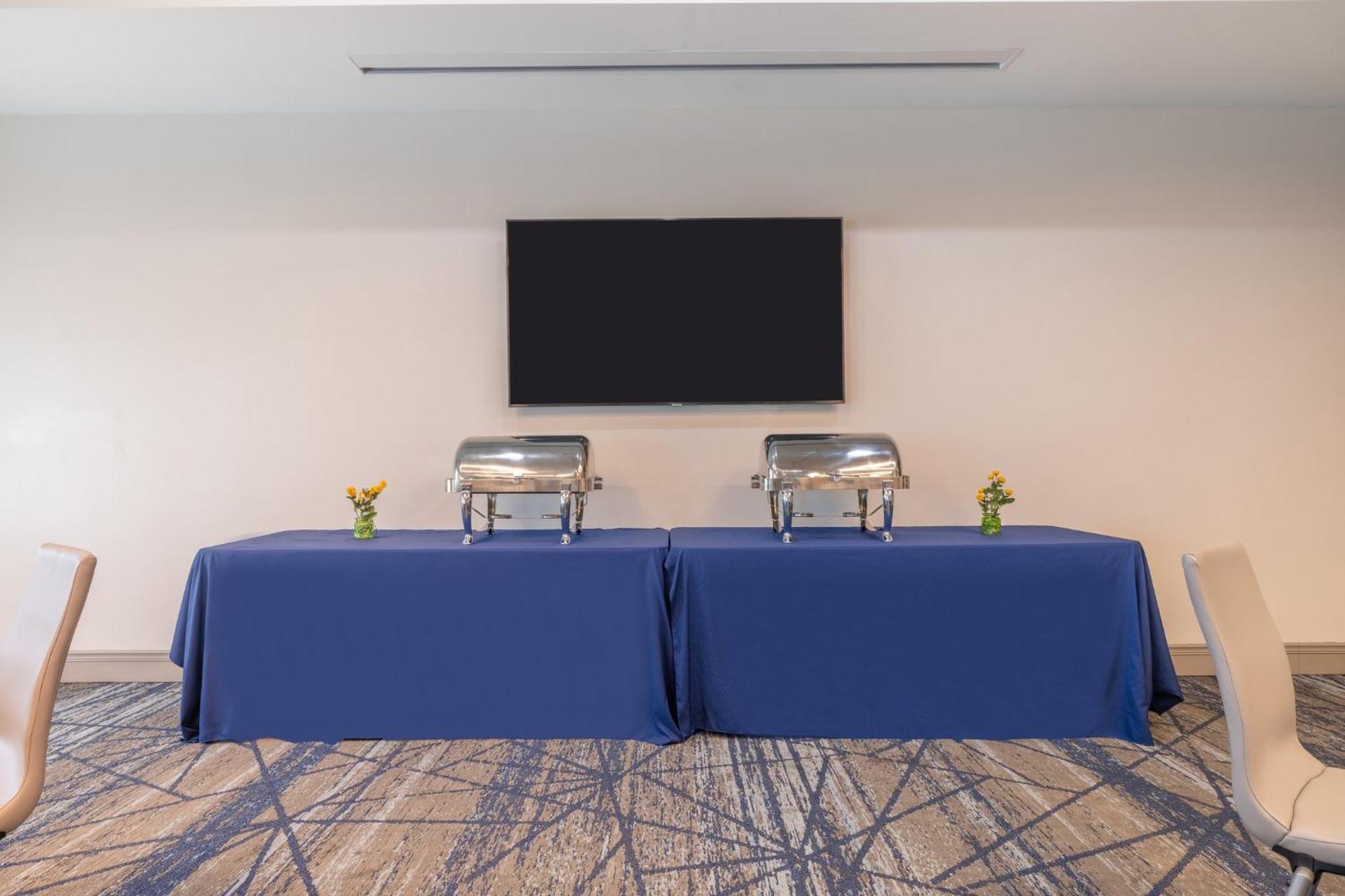 Holiday Inn Express & Suites Kansas City Airport By Ihg Kültér fotó