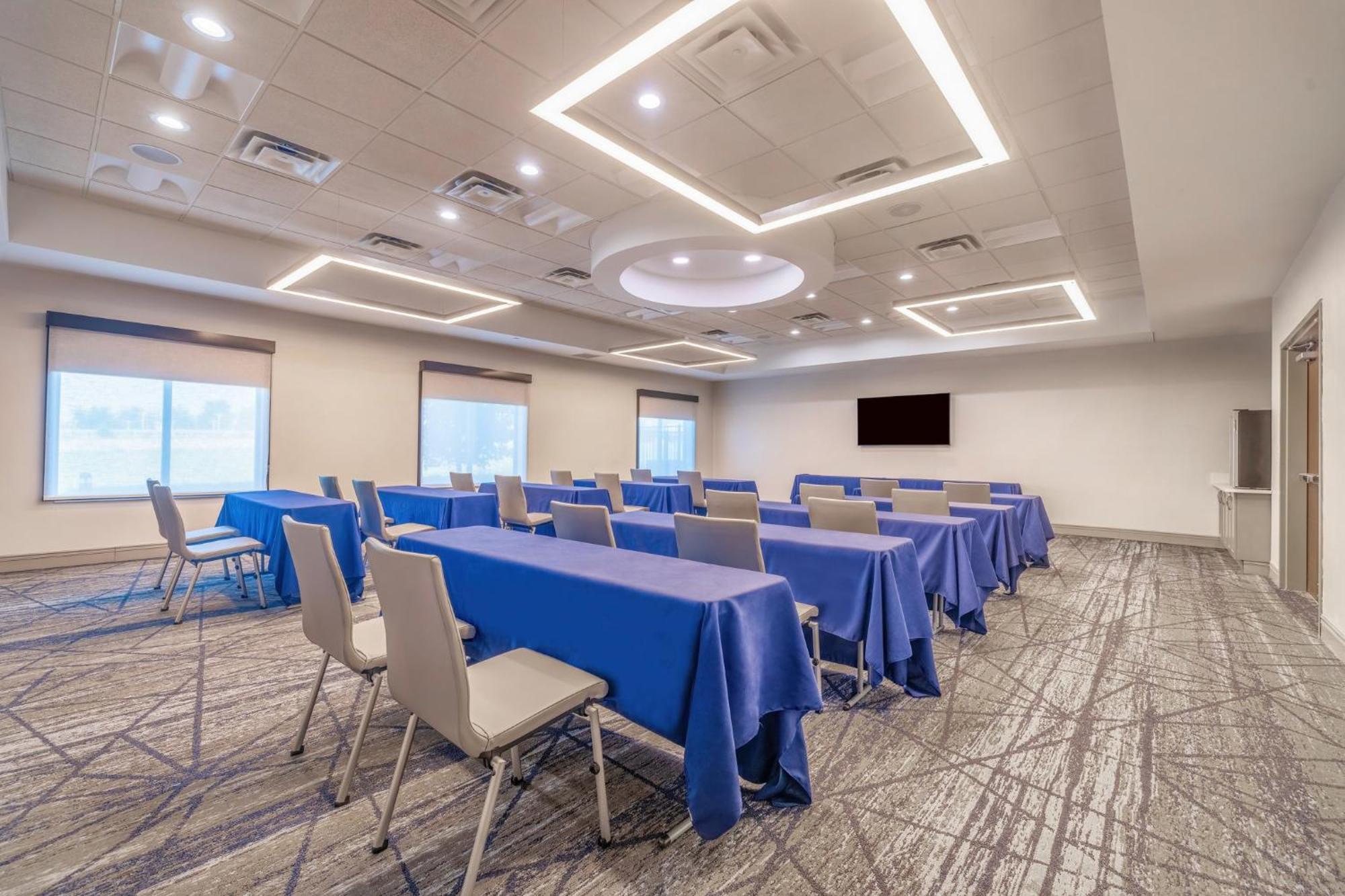 Holiday Inn Express & Suites Kansas City Airport By Ihg Kültér fotó