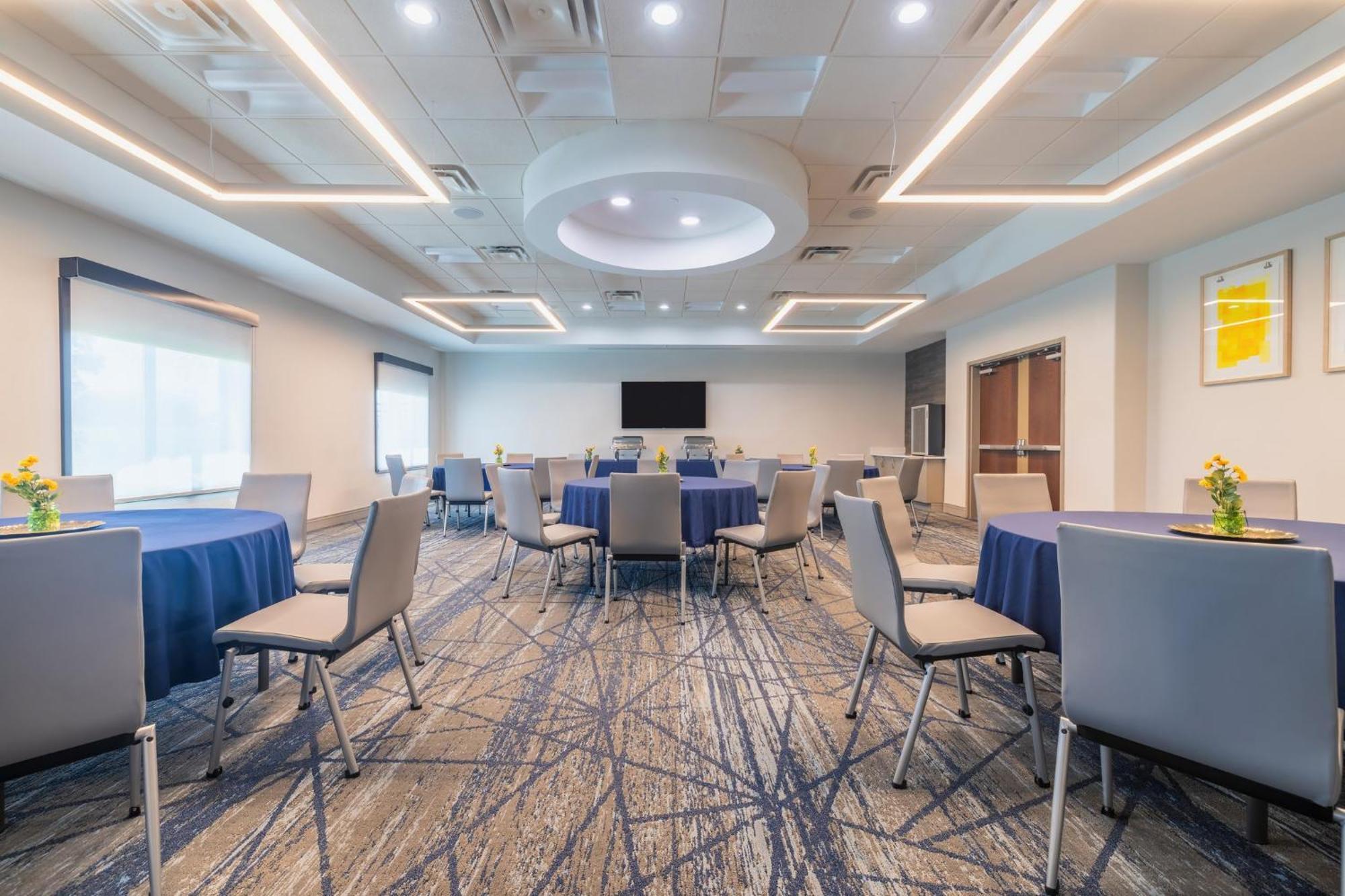Holiday Inn Express & Suites Kansas City Airport By Ihg Kültér fotó
