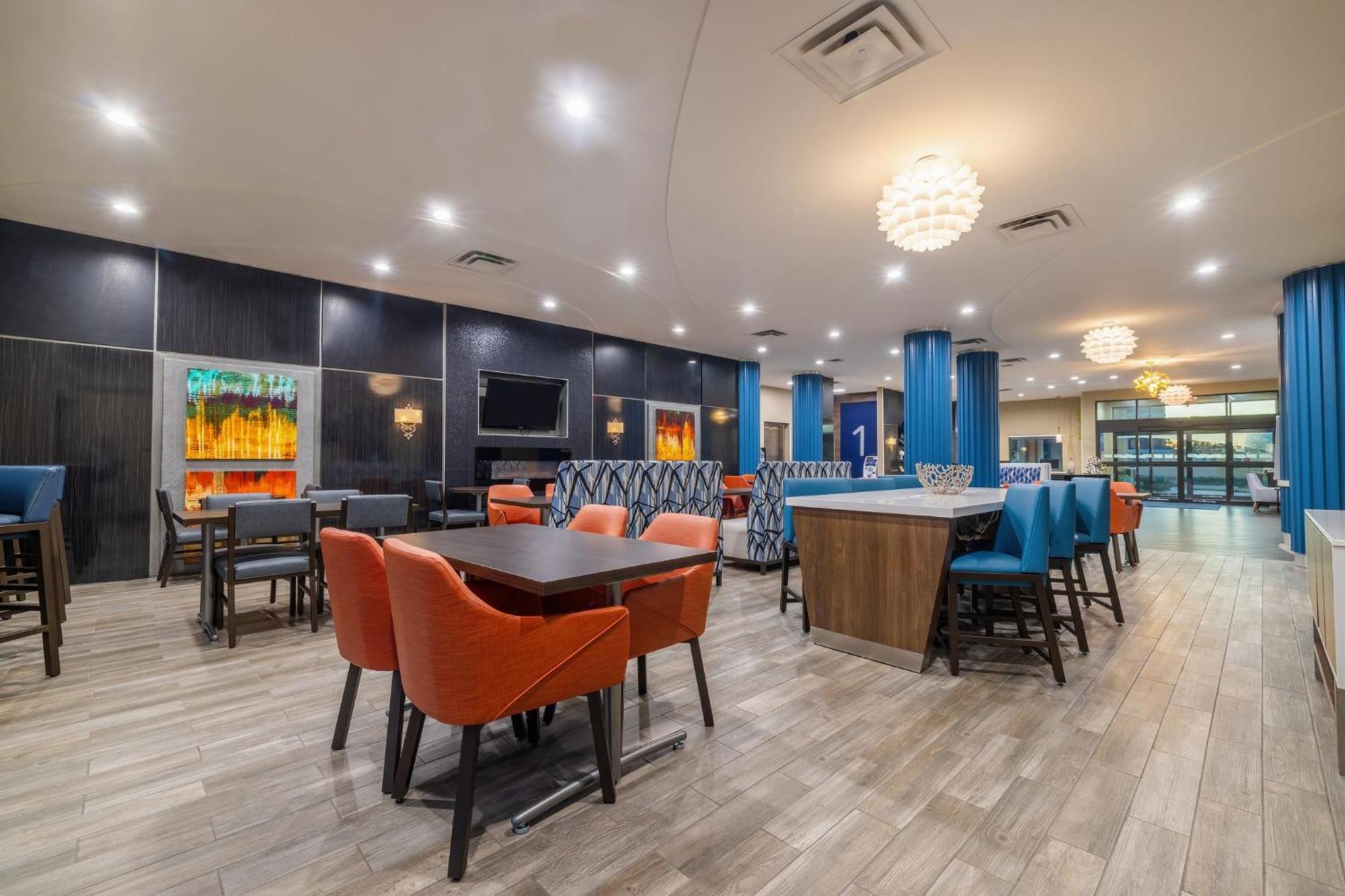 Holiday Inn Express & Suites Kansas City Airport By Ihg Kültér fotó