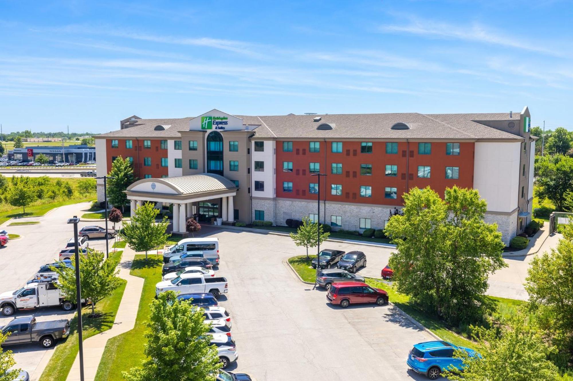 Holiday Inn Express & Suites Kansas City Airport By Ihg Kültér fotó