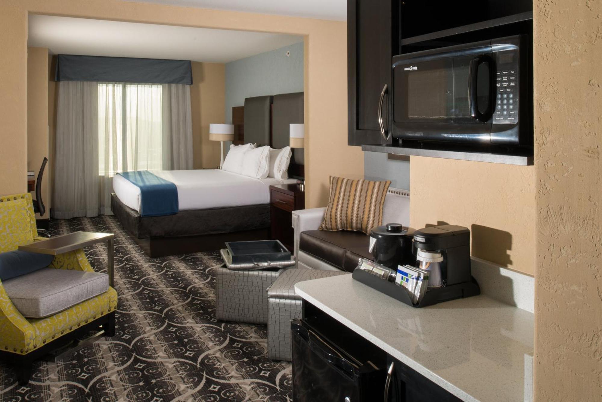 Holiday Inn Express & Suites Kansas City Airport By Ihg Kültér fotó